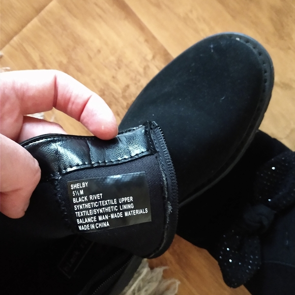 Booties - Picture 4 of 5